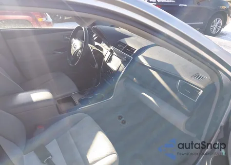 2016 Toyota Camry Le z USA, uszkodzony, nr VIN 4T4BF1FK6GR556825